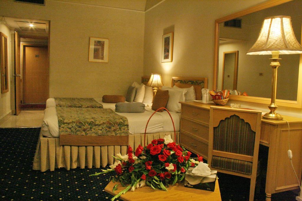 Smart Hotel Lahore Zimmer foto