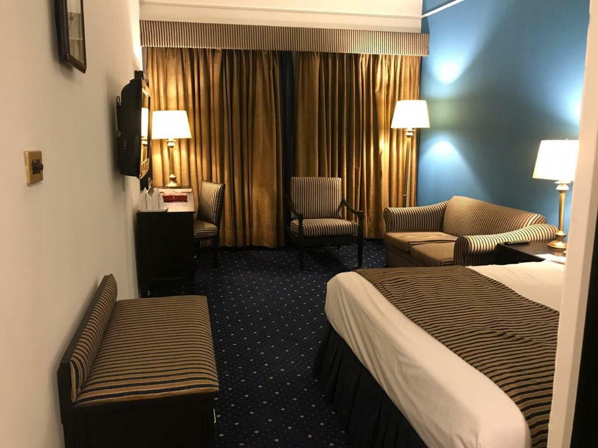 Smart Hotel Lahore Exterior foto
